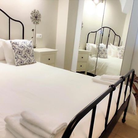 Apartamentos Turisticos Encanto Caces المظهر الخارجي الصورة