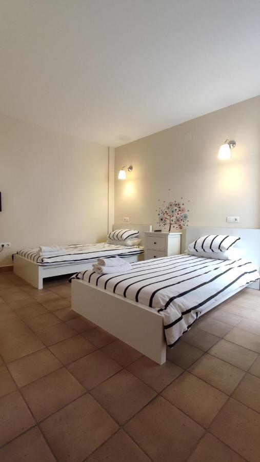 Apartamentos Turisticos Encanto Caces المظهر الخارجي الصورة