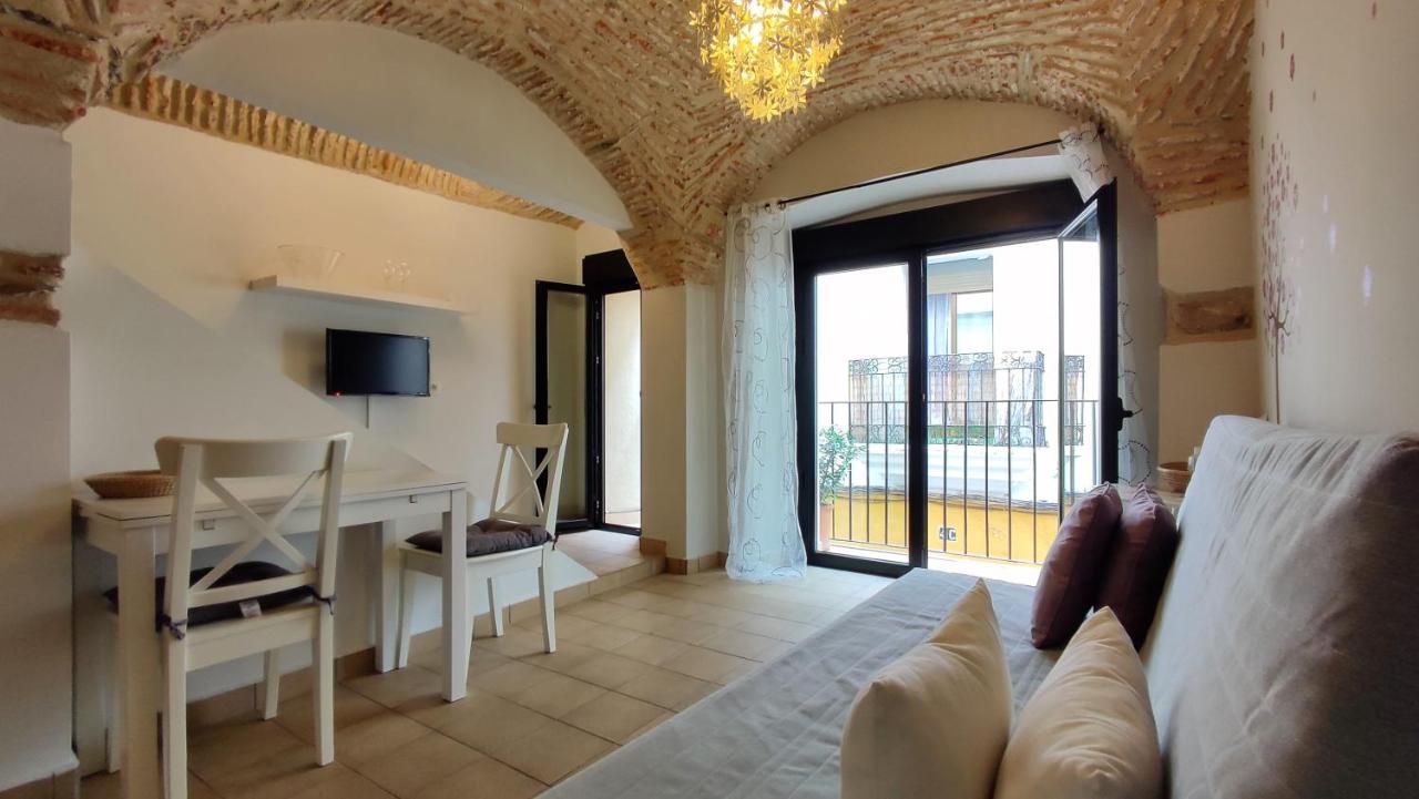 Apartamentos Turisticos Encanto Caces المظهر الخارجي الصورة