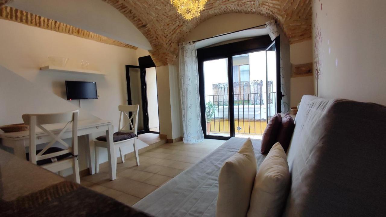 Apartamentos Turisticos Encanto Caces المظهر الخارجي الصورة