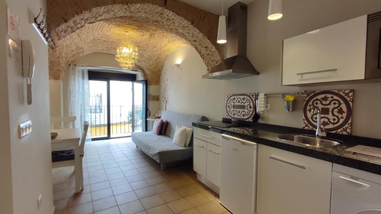 Apartamentos Turisticos Encanto Caces المظهر الخارجي الصورة