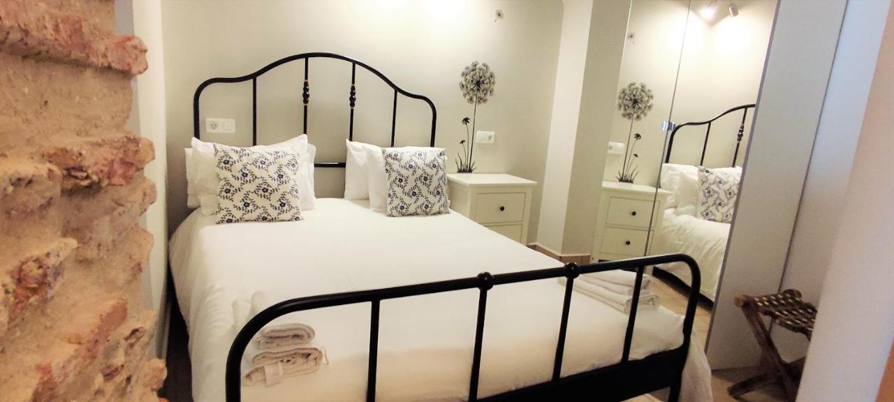 Apartamentos Turisticos Encanto Caces المظهر الخارجي الصورة