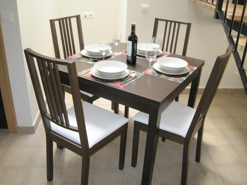 Apartamentos Turisticos Encanto Caces الغرفة الصورة